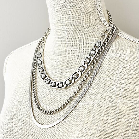 NEW Chico's Pearl & Layered Silver Chain Necklace - Picture 3 of 6